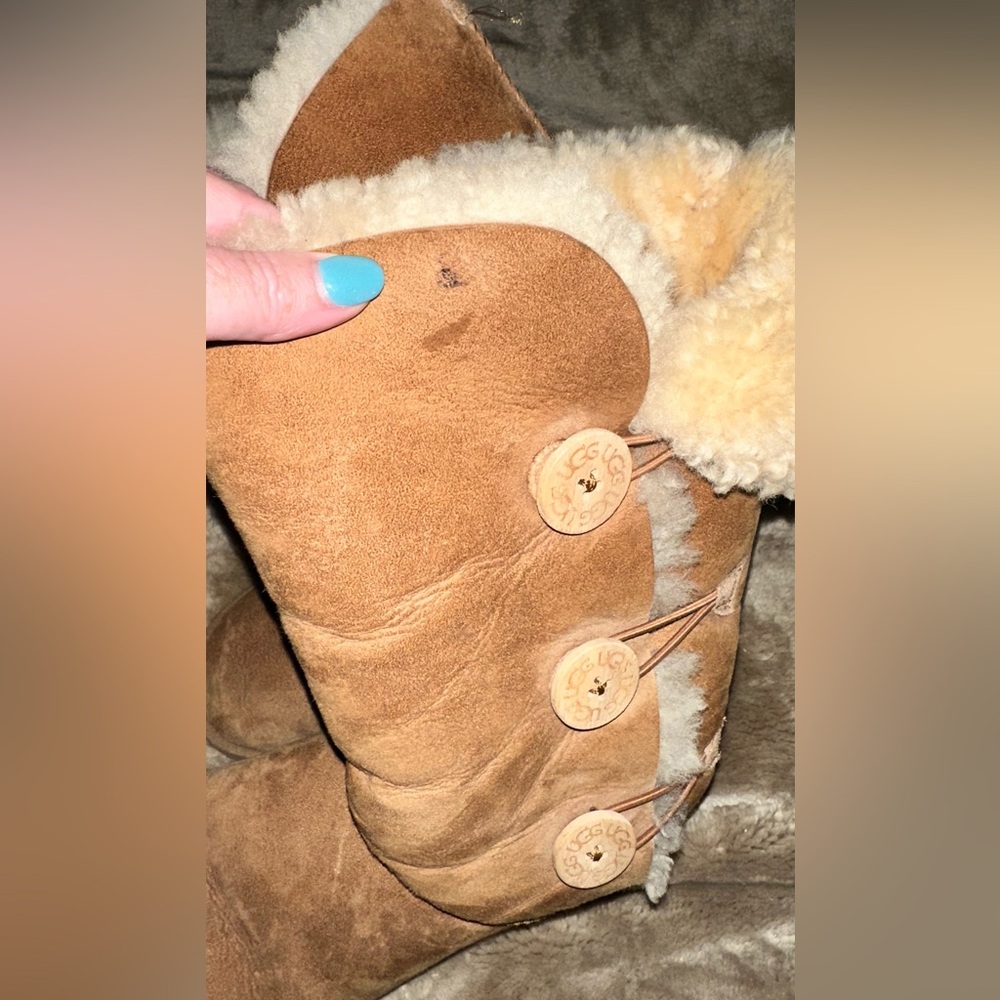 Ugg Bailey Button - image 5
